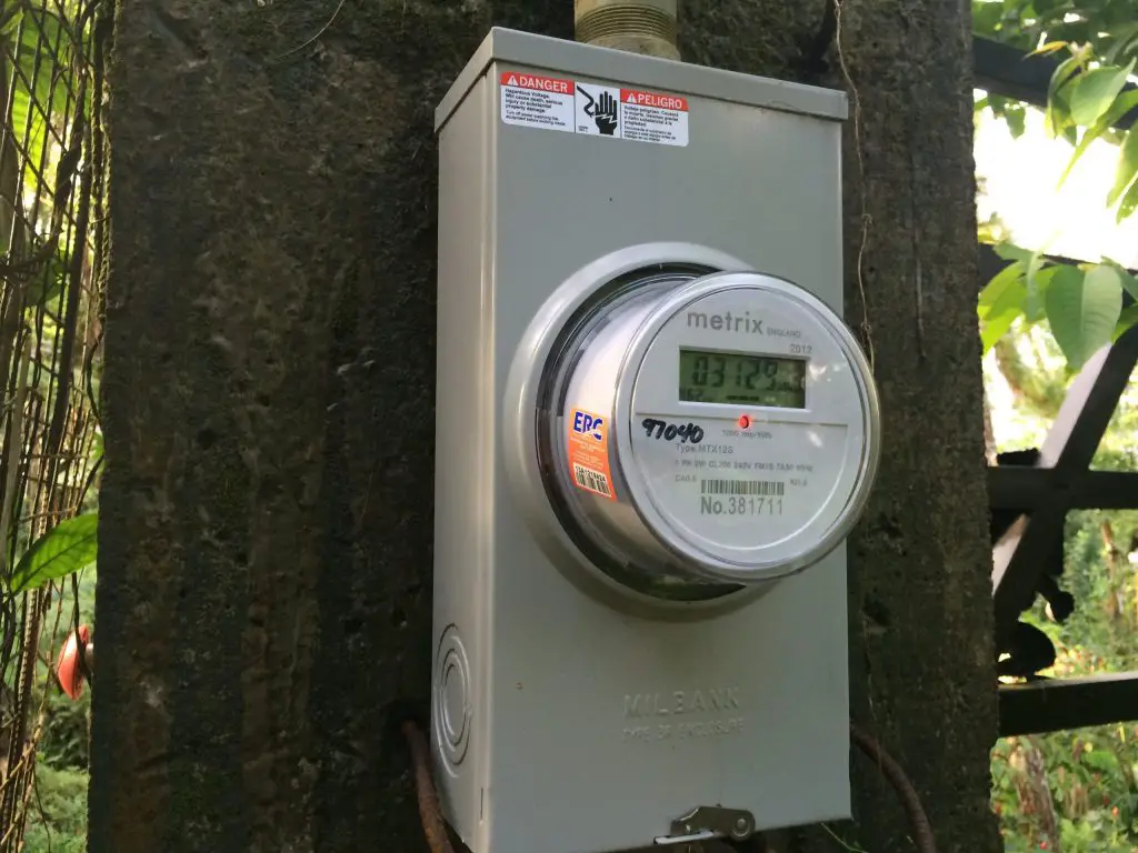 A bi-directional meter